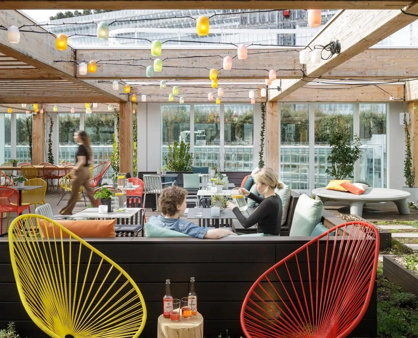 Zoku Aparthotel 4*